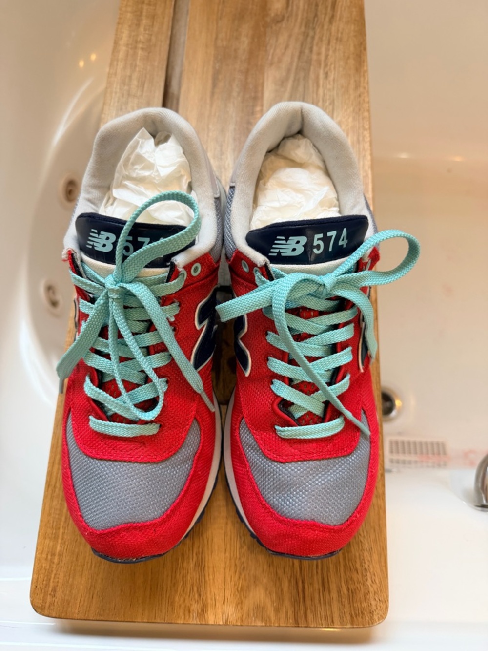 New Balance 574 sneakers women’s size 9 men’s 7 EUC - Picture 9 of 9